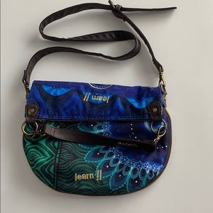 Desigual cross body or hand bag. Removable straps.